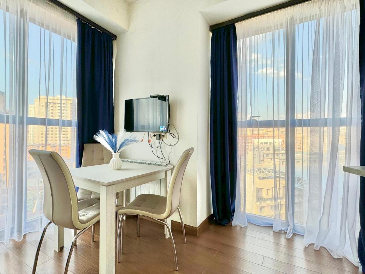 Ns Apartments In Yerevan City Centre ภายนอก รูปภาพ