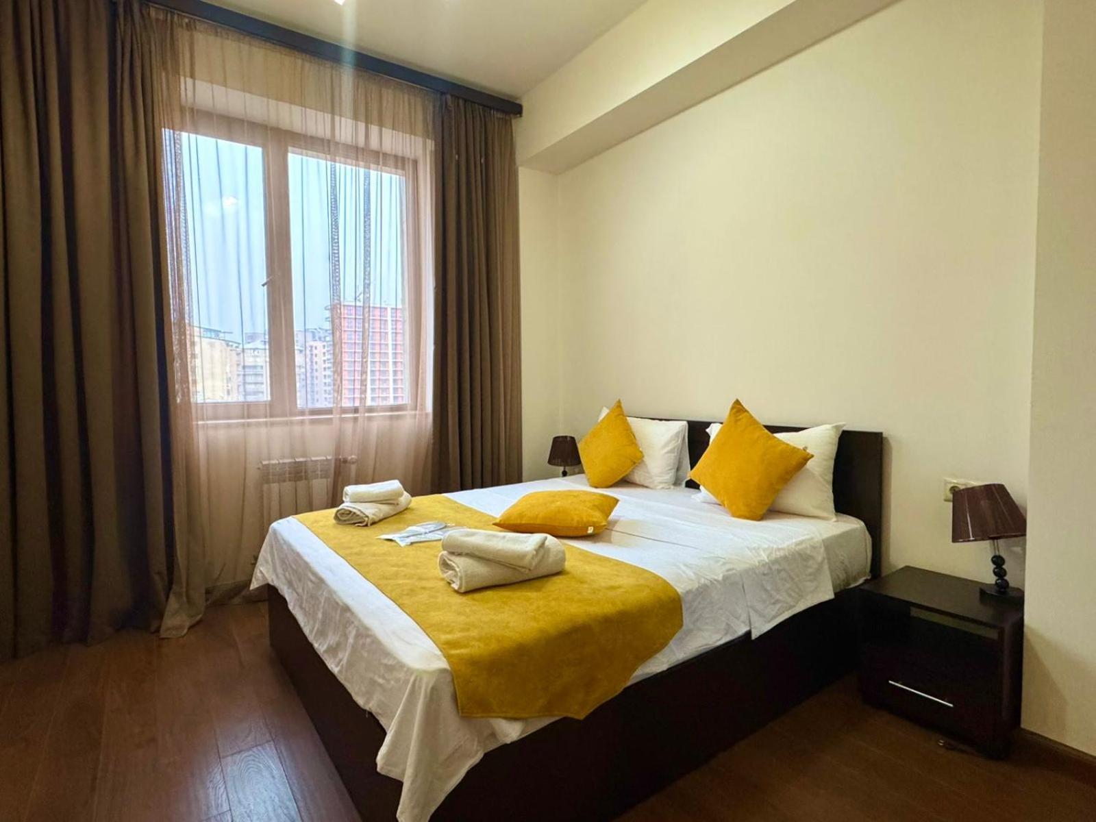 Ns Apartments In Yerevan City Centre ภายนอก รูปภาพ